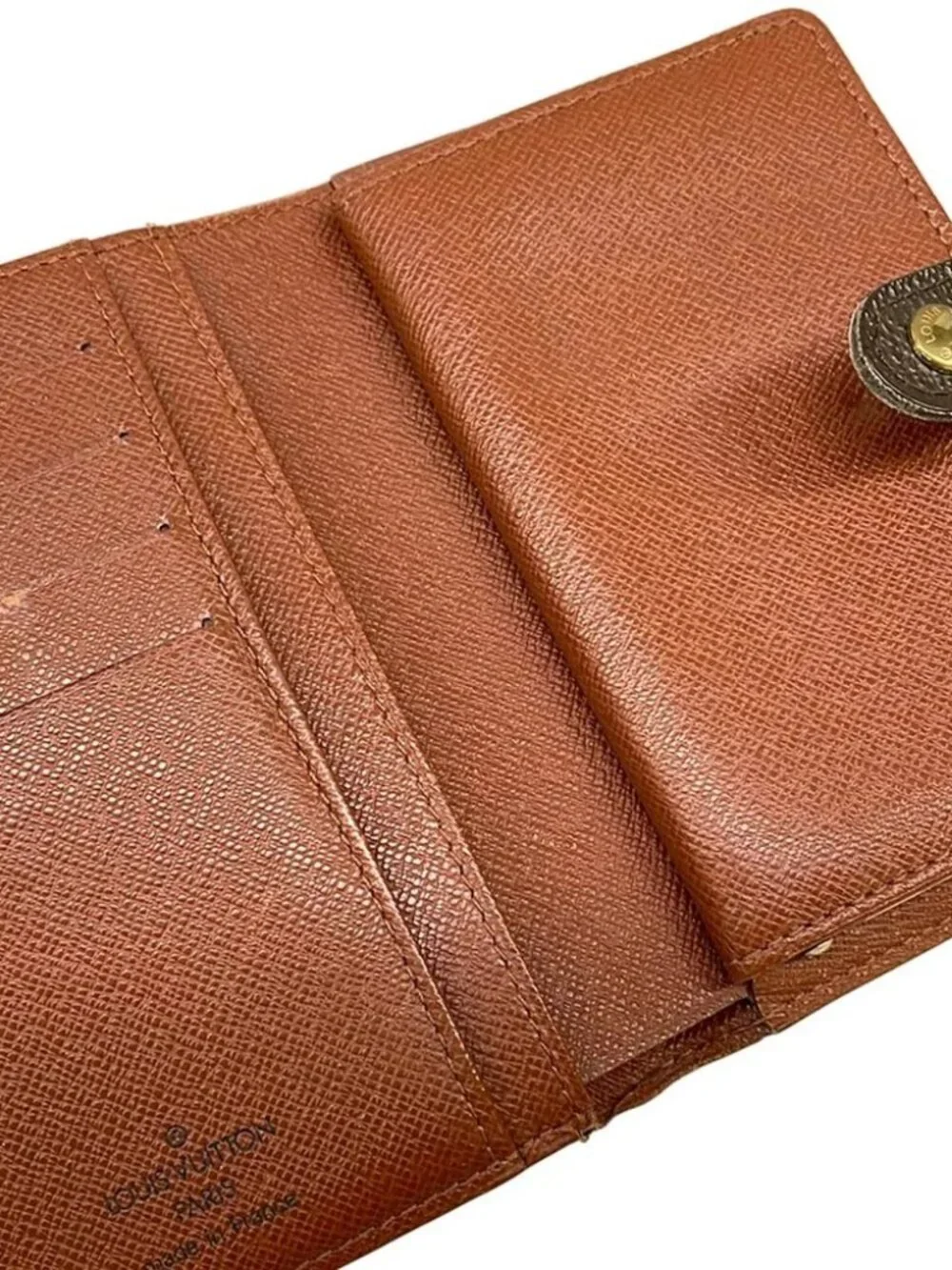 Louis Vuitton accessories	box dust